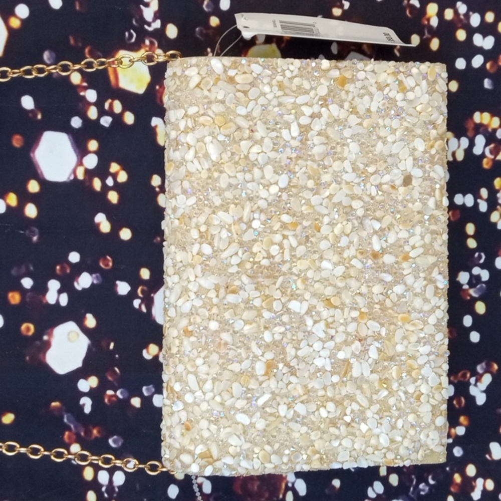 👜 Jessica McClintock Harper Seashell Evening Bag - Picture 2 of 6
